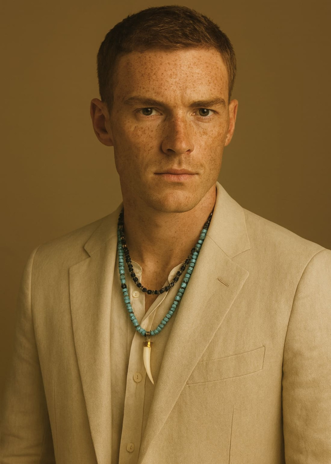 Collar con cuerno de nacar