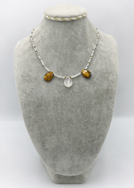 Collar lyra con piedra luna y ojo de tigre