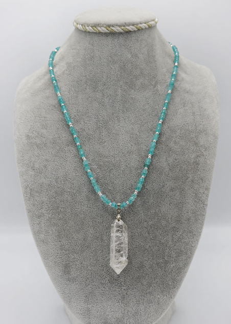 Collar aluna pradika amazonitas y punta cuarzo